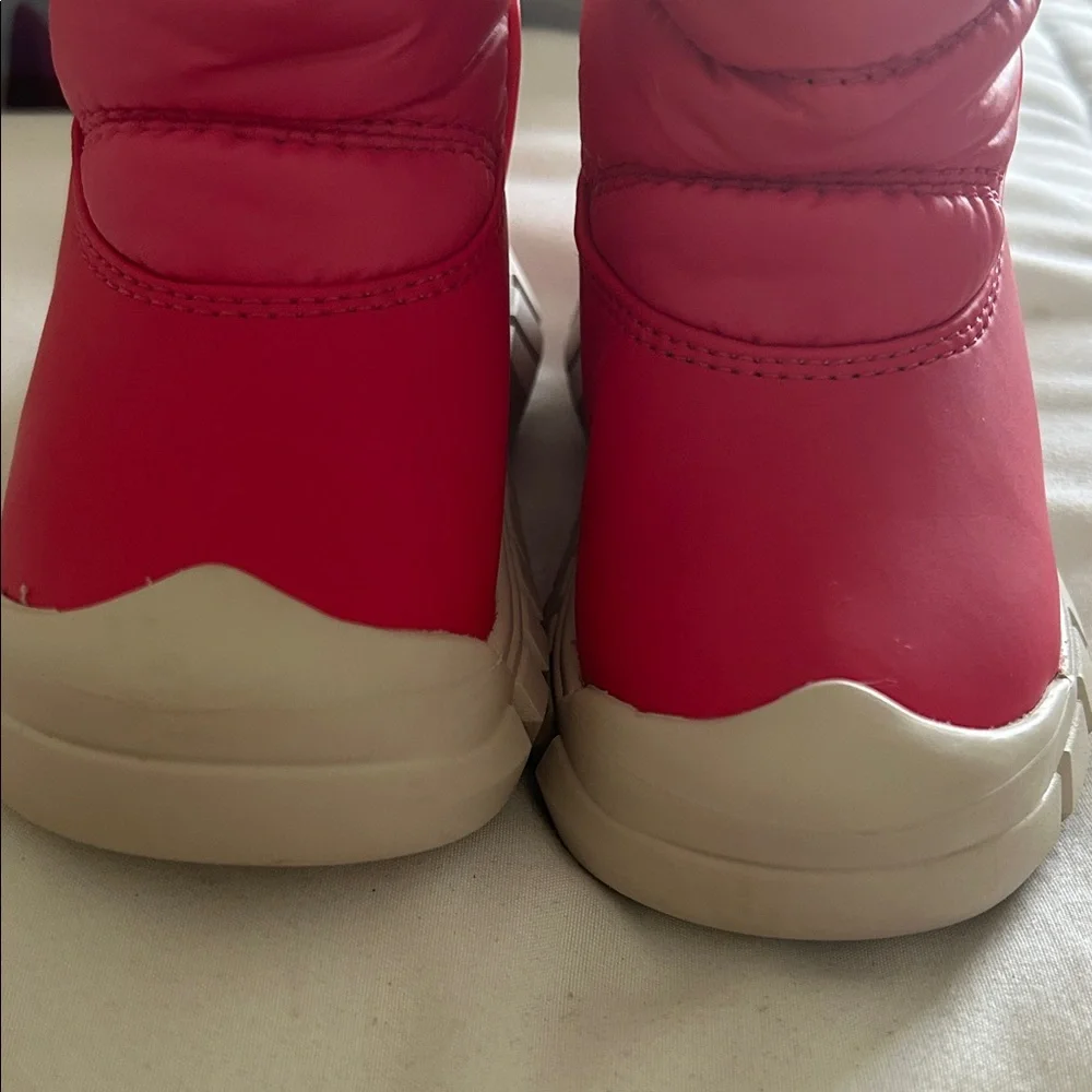 Hunter baby/Kids' Fuchsia Winter Boots Size 5US GUC